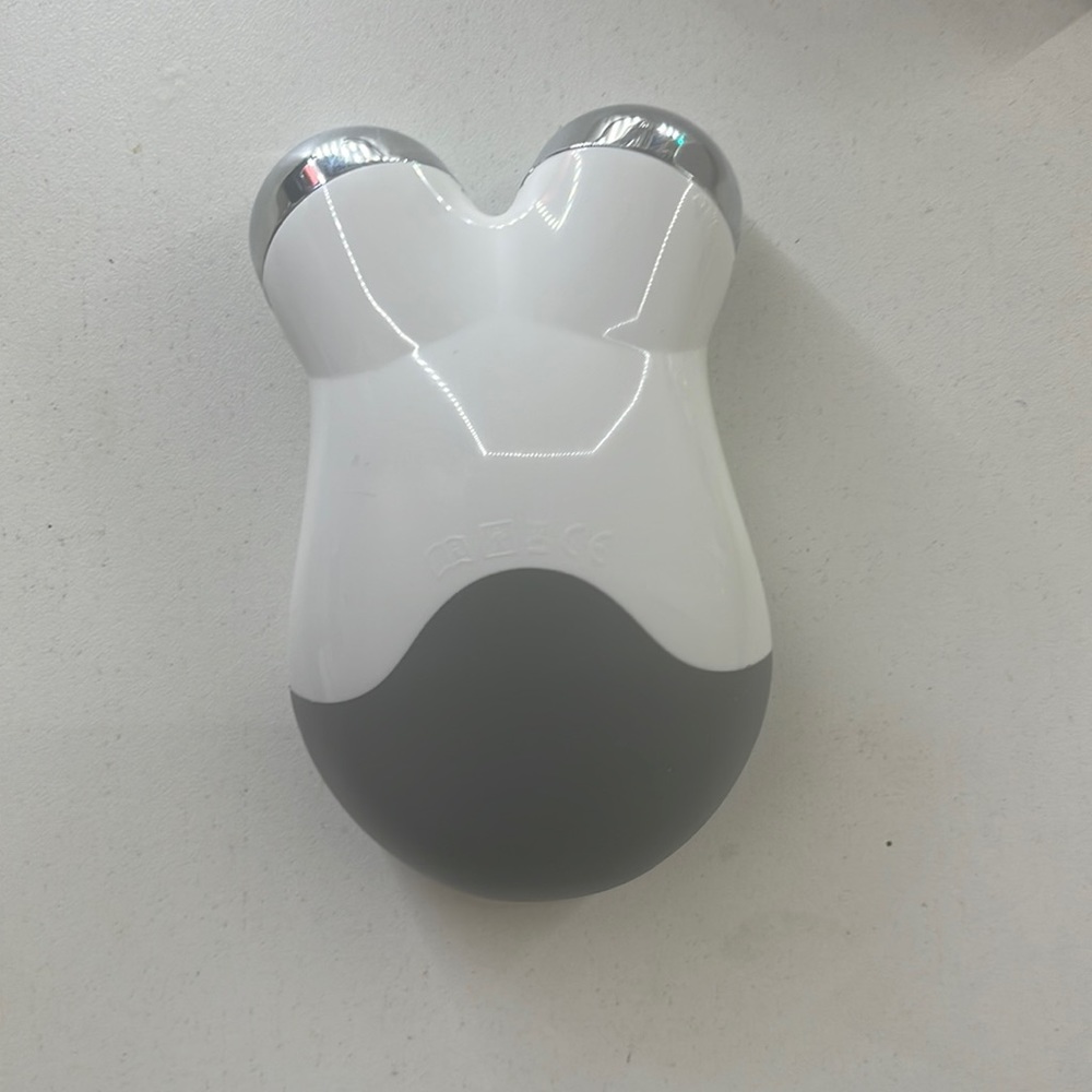 NuFace mini